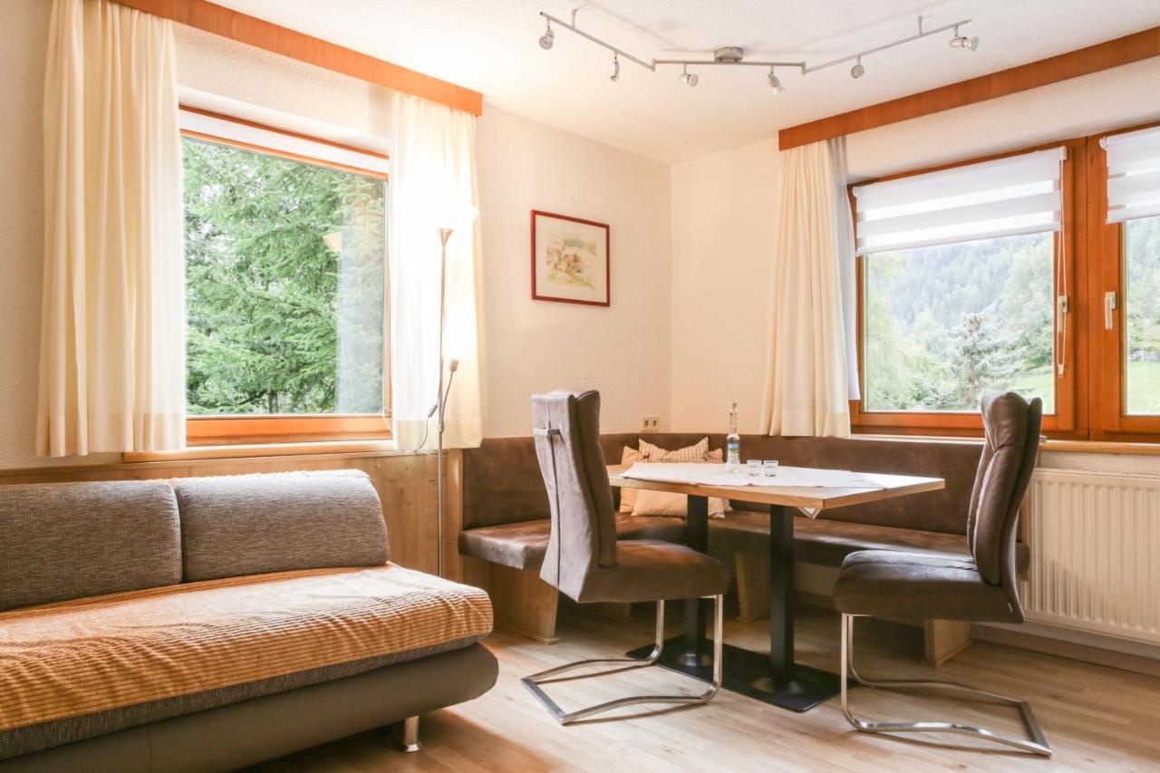 Ferienwohnungen Oetztal ساوتينس المظهر الخارجي الصورة